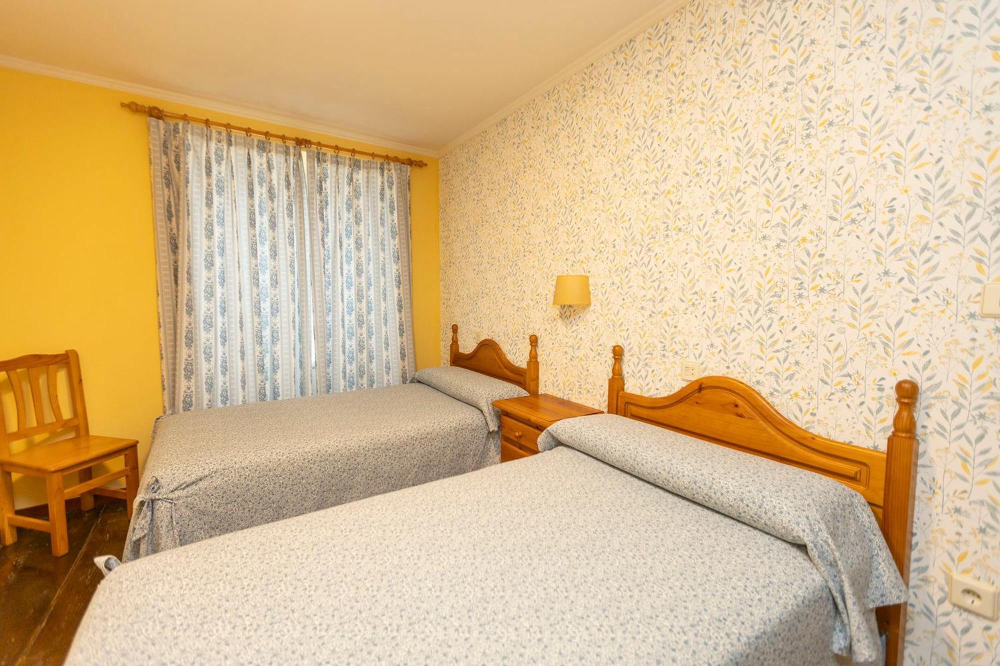 Escuder Apartamentos Turisticos Ribadeo Exterior foto