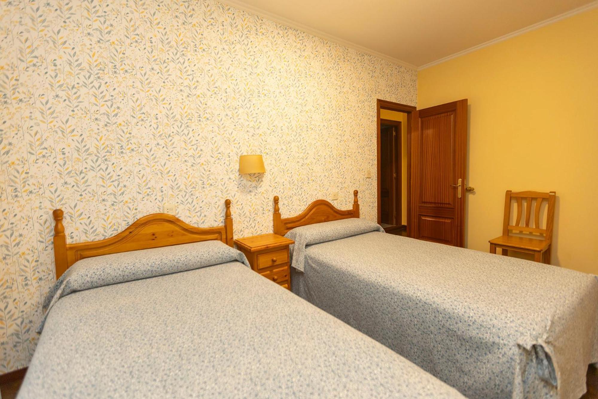 Escuder Apartamentos Turisticos Ribadeo Exterior foto