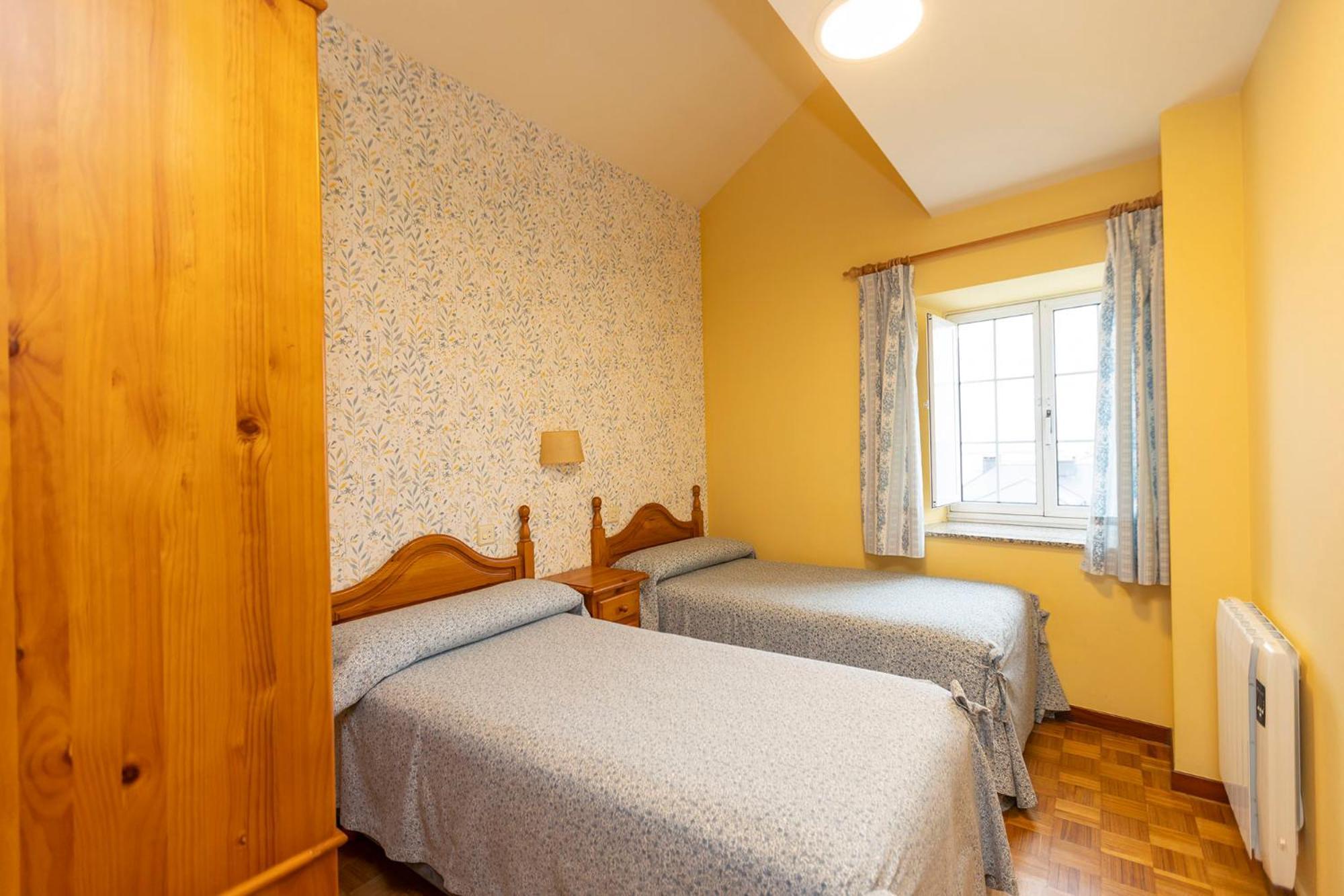 Escuder Apartamentos Turisticos Ribadeo Exterior foto
