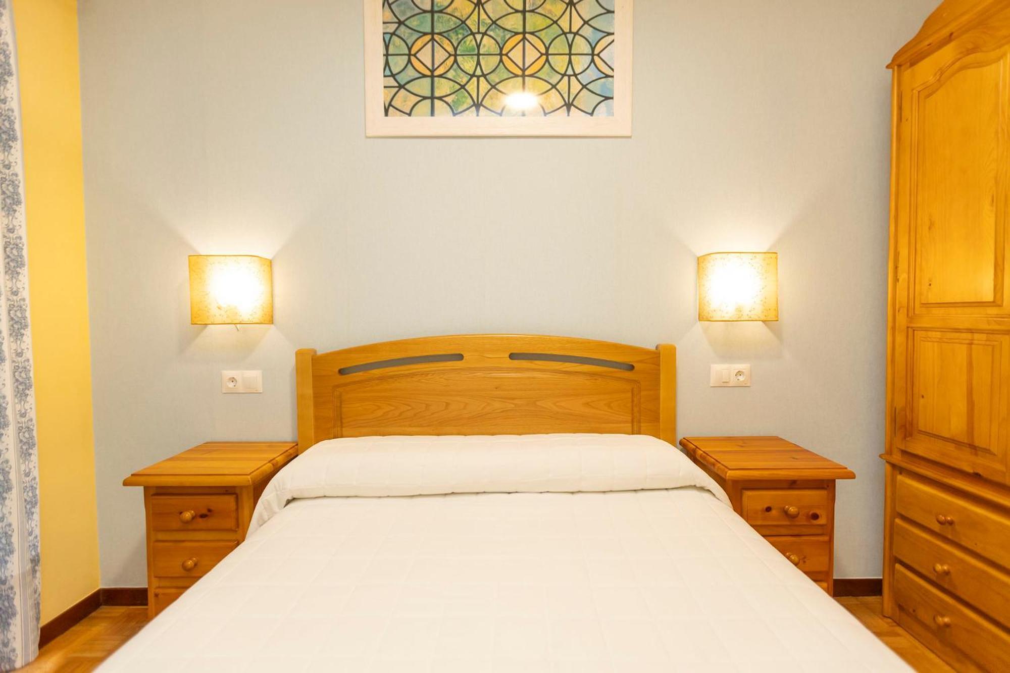 Escuder Apartamentos Turisticos Ribadeo Exterior foto