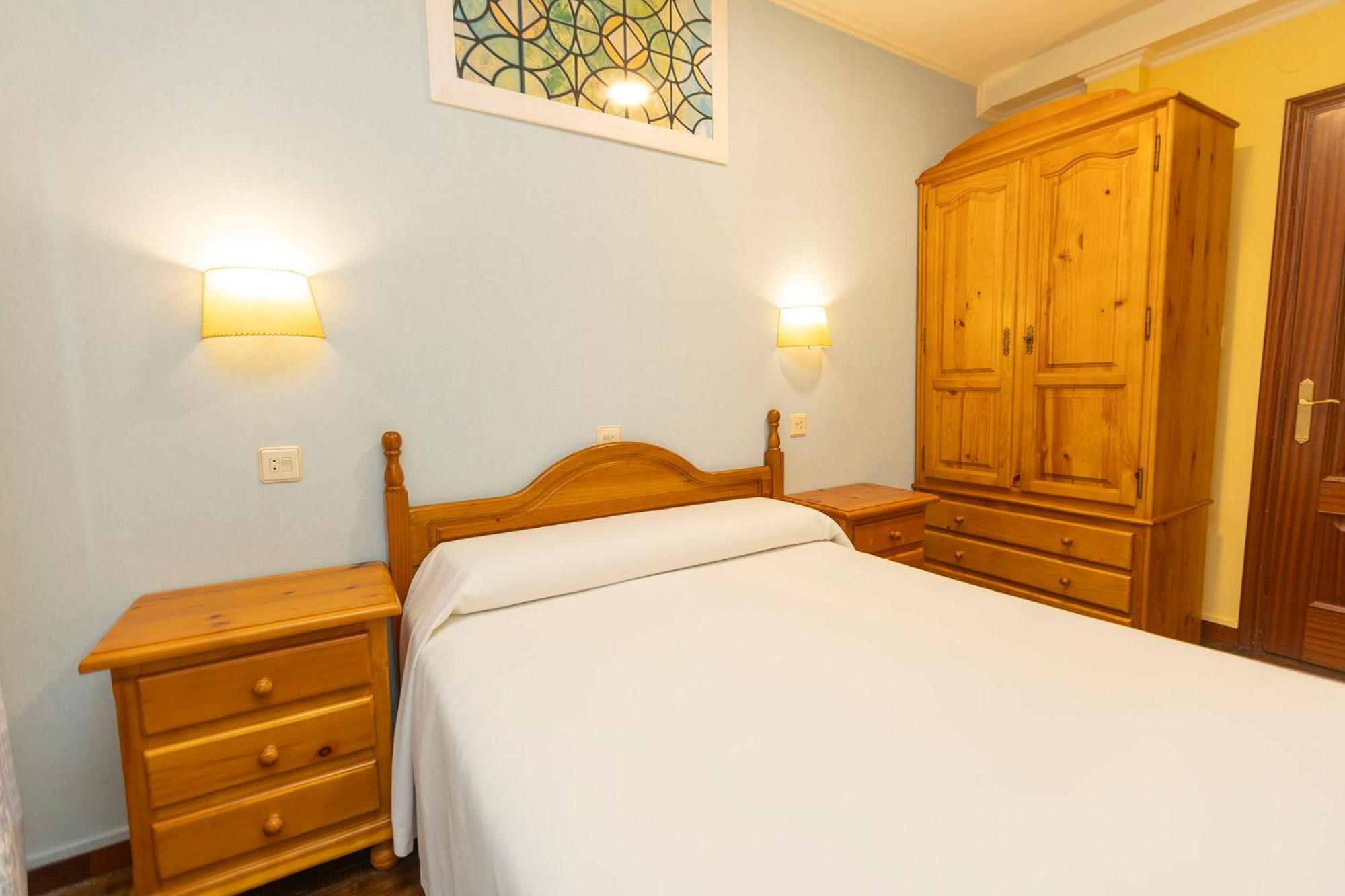 Escuder Apartamentos Turisticos Ribadeo Exterior foto
