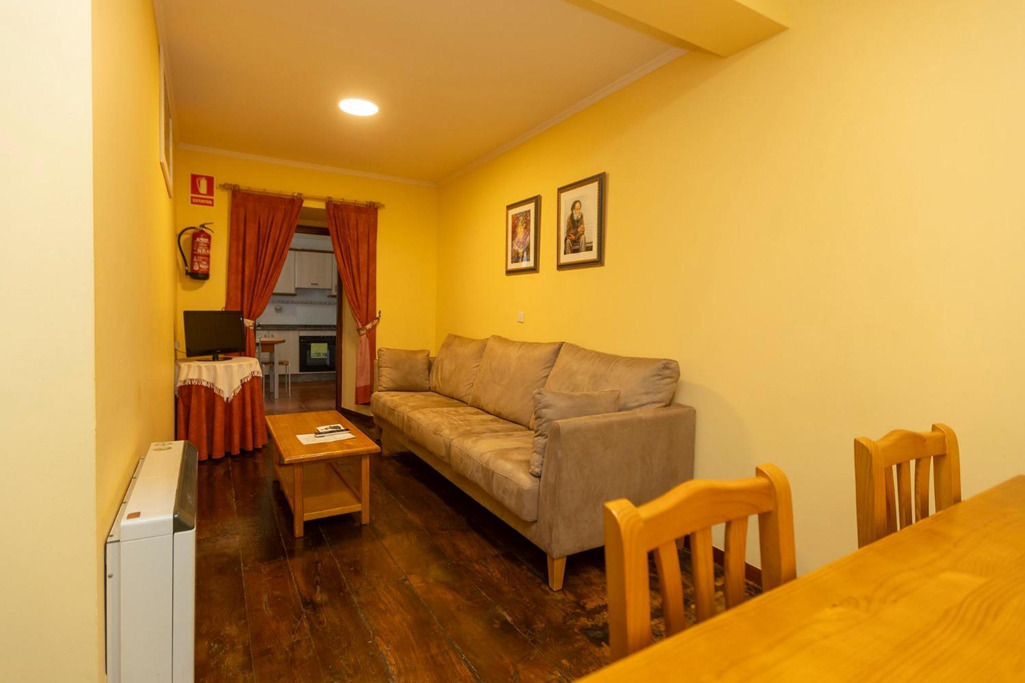 Escuder Apartamentos Turisticos Ribadeo Exterior foto