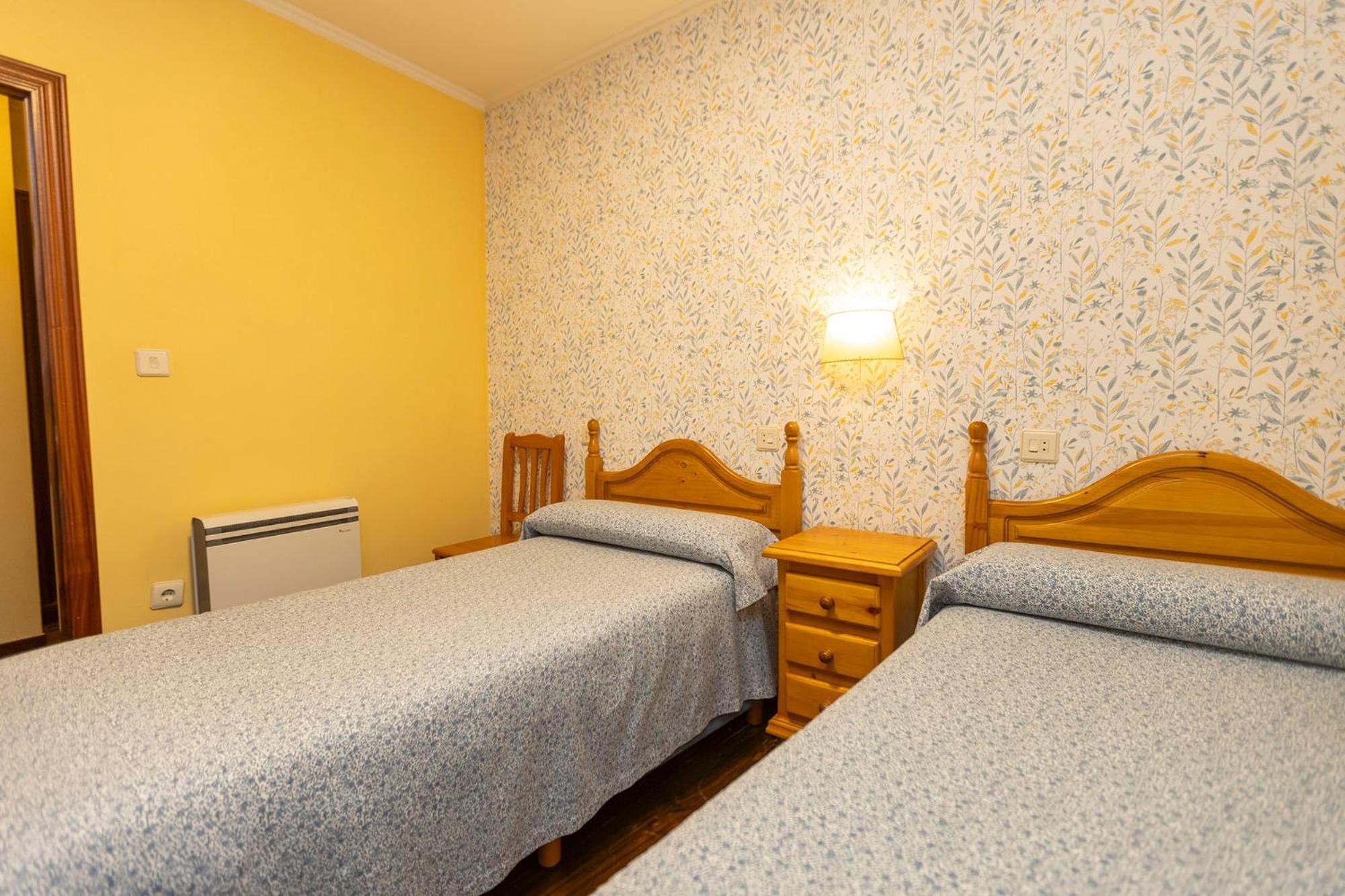 Escuder Apartamentos Turisticos Ribadeo Exterior foto