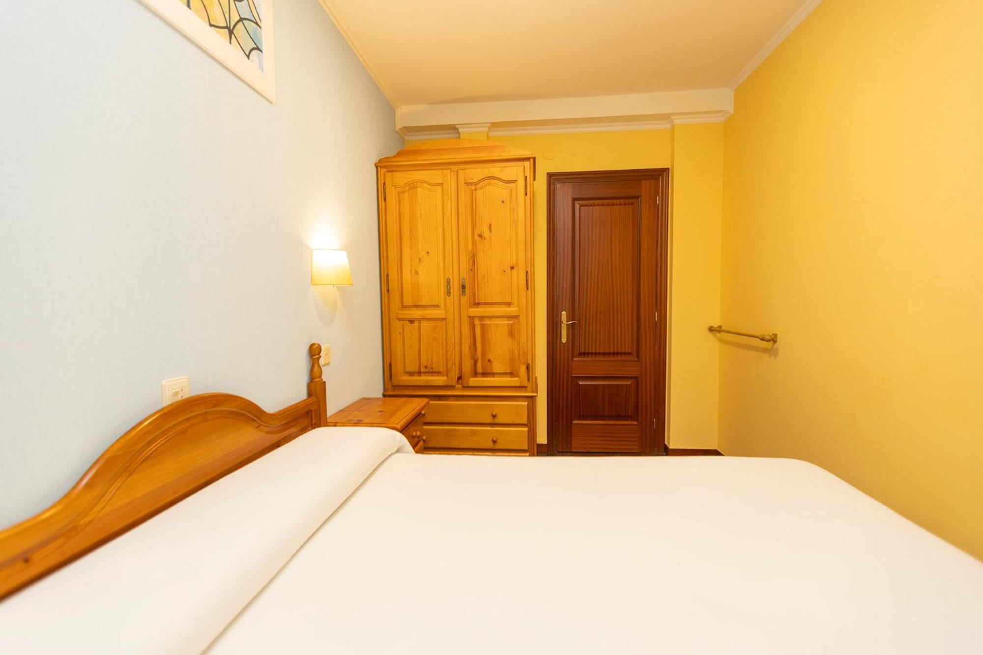 Escuder Apartamentos Turisticos Ribadeo Exterior foto