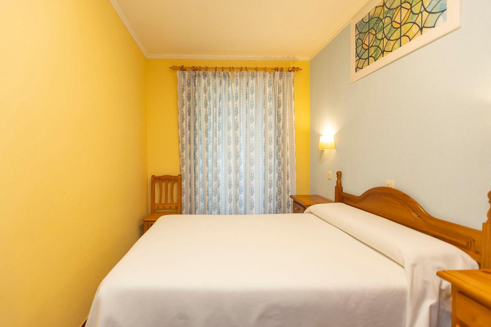 Escuder Apartamentos Turisticos Ribadeo Exterior foto